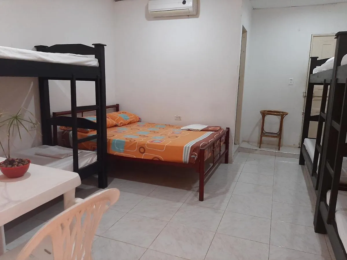 Cabaña Los Gansos Hotel Santa Marta  Pensión